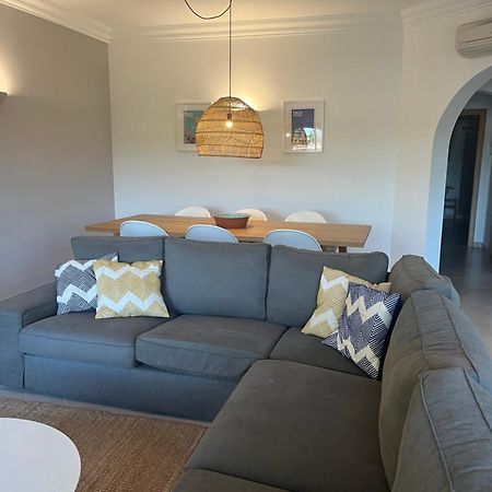 Luxury Apartment With Free Use Of Pool, Gym And Spa Lagos Eksteriør bilde