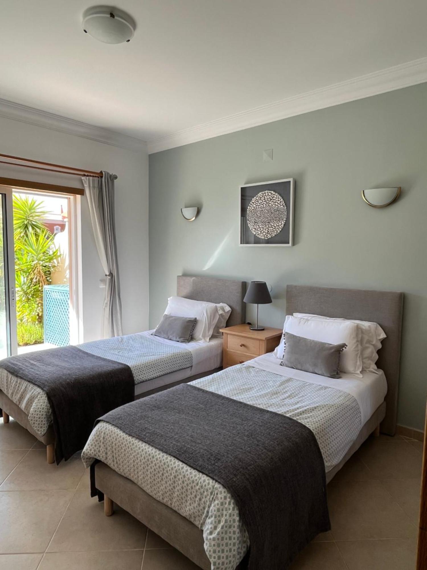 Luxury Apartment With Free Use Of Pool, Gym And Spa Lagos Eksteriør bilde