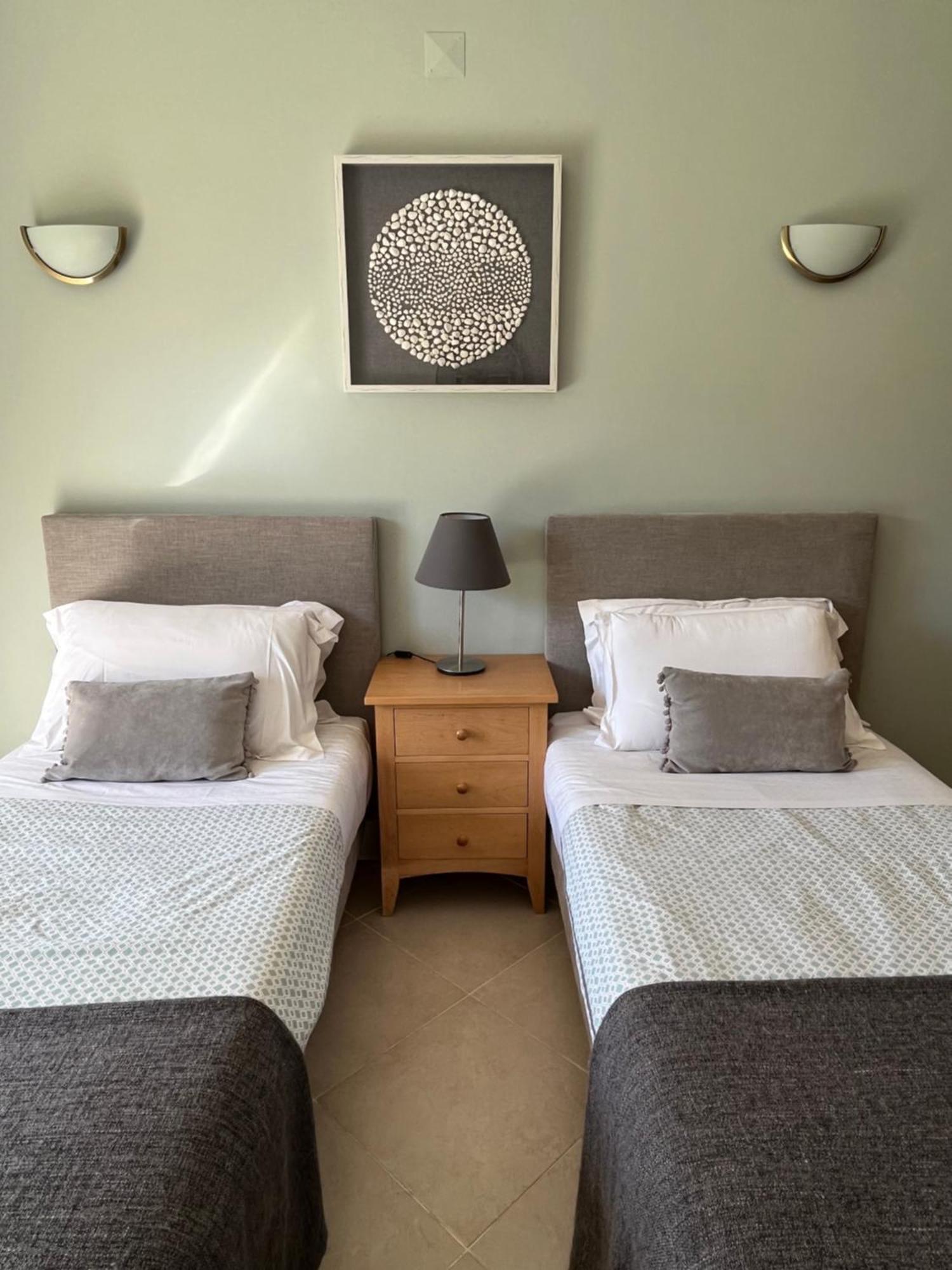 Luxury Apartment With Free Use Of Pool, Gym And Spa Lagos Eksteriør bilde